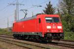 Die DB 185 398-5 auf dem Weg durch Lintorf am 18.04.2011