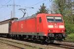 Die 185 049-4 der DB in Lintorf am 19.04.2011