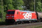Die 185 399-3 mit der Sonderbeklebung in Lintorf am 19.04.2011