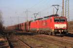 Die 189 031-8 und eine weitere 189 zeihen einen Erzzug durch Ratingen Lintorf am 28.01.2011