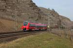 442 004 als RB Koblenz-Trier am 01.04.13 bei Winnigen (Mosel)
