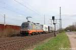 242.516 alias Ferdinand mit einem Gterzug Richtung Kln am 17.04.13 bei Porz-Wahn